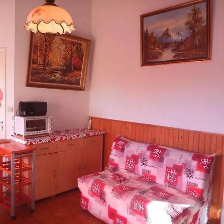 Proche Avec Terrasse, 6 Couchages, Parking Prive, Internet Optionnel - Fr-1-387-75 *